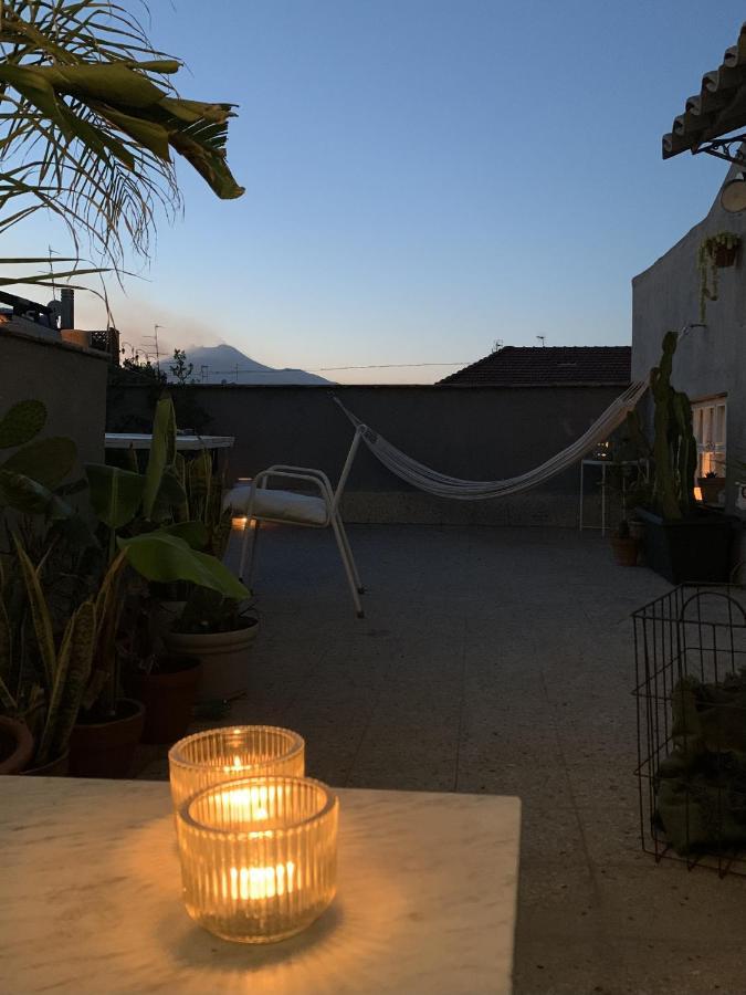 Homestay Rooftop Катания Экстерьер фото