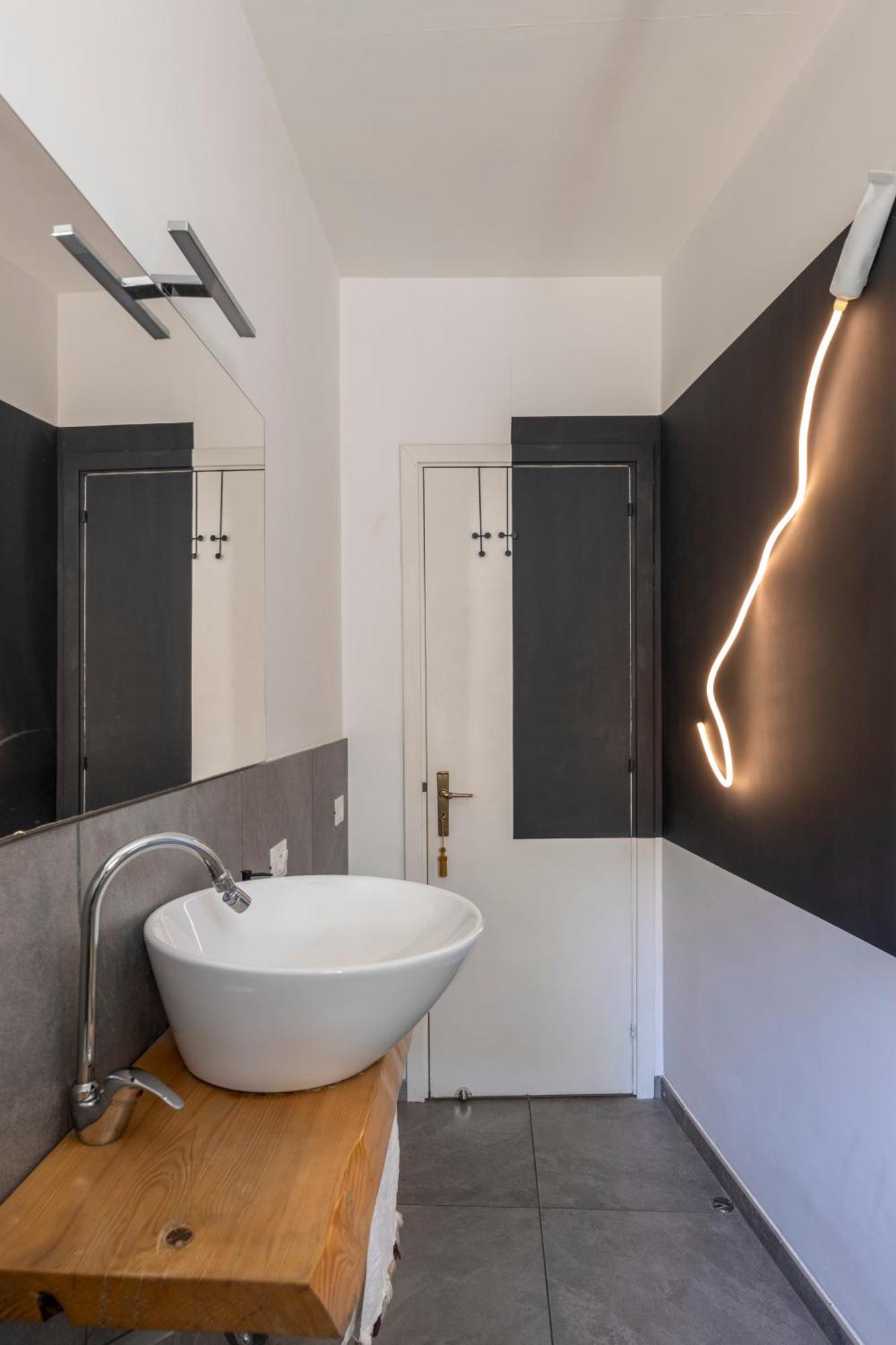 Homestay Rooftop Катания Экстерьер фото